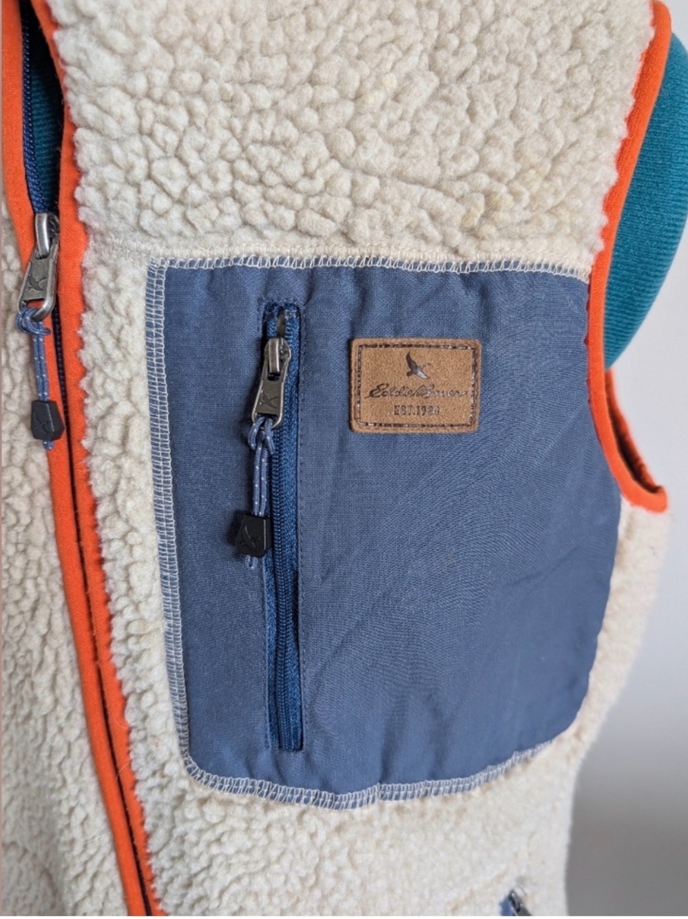 Eddie Bauer Women’s Sherpa Fleece Vest Size Small Cream Teddy Fleece Zip Up - Picture 7 of 8